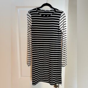 Loveappella | long-sleeve soft dress | Size Small | Super flattering